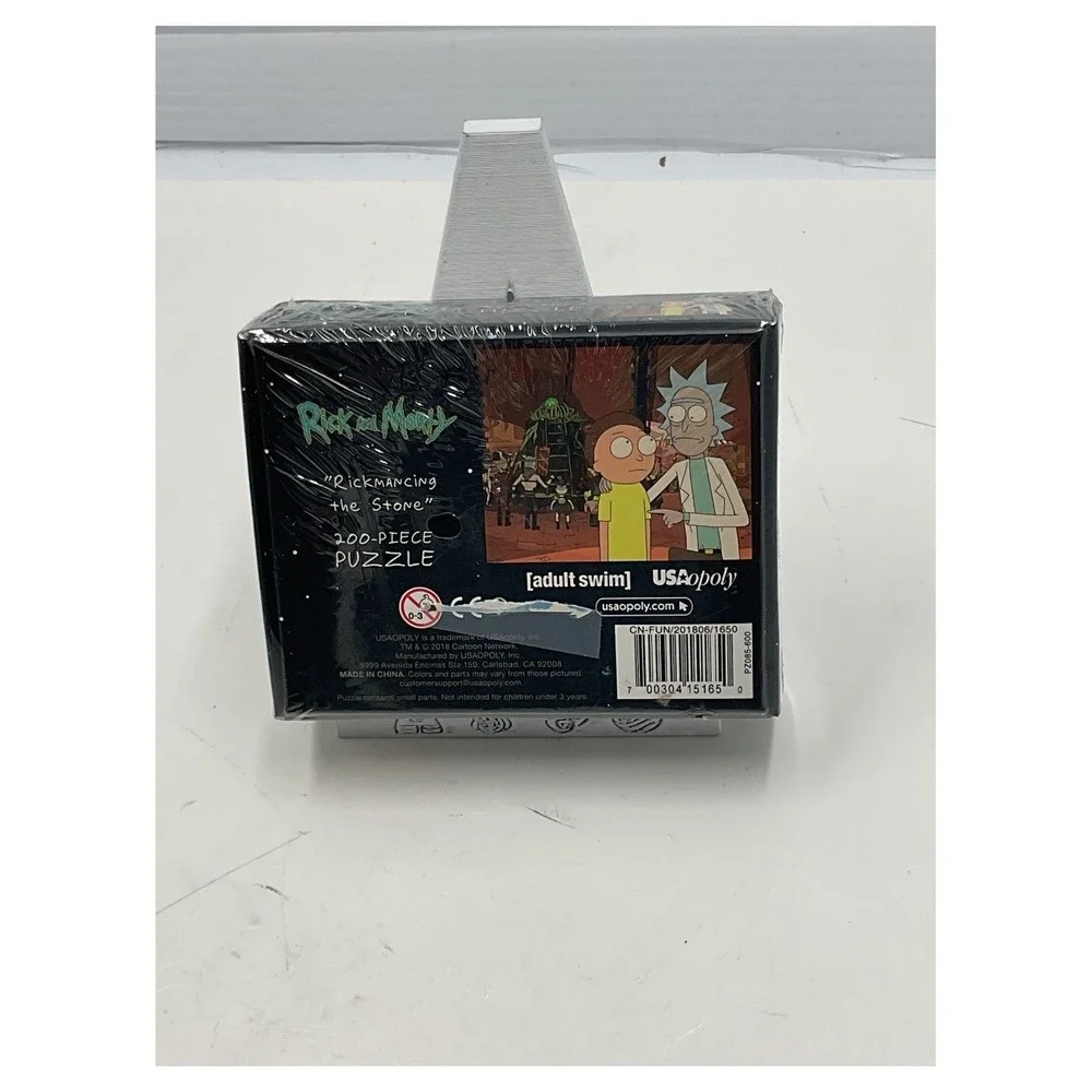 USAopoly Rick and Morty 200-Piece Jigsaw Puzzle Rickmancing the Stone 9x11 New‎